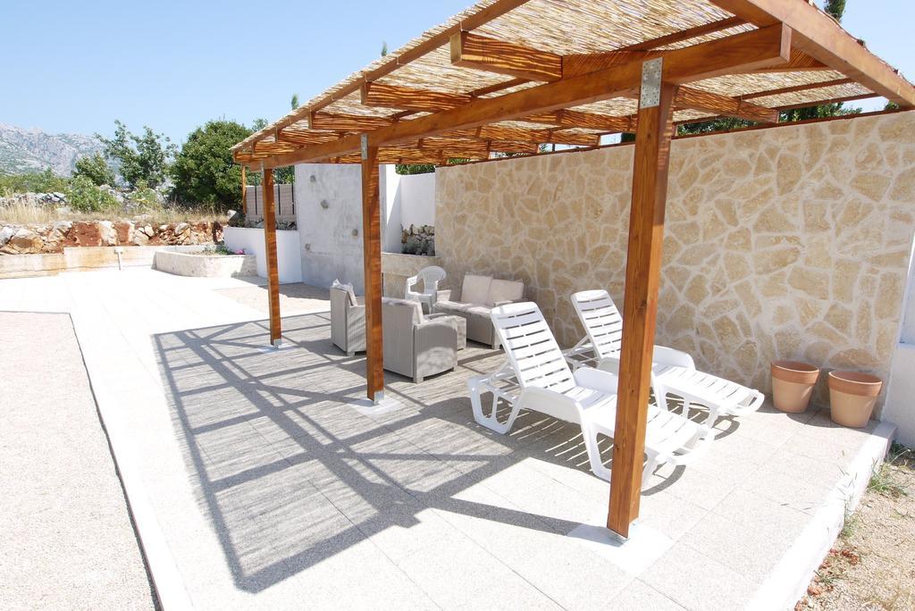 Paklenica Sport Apartments Starigrad Paklenica Exterior photo